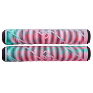 Striker - Grips